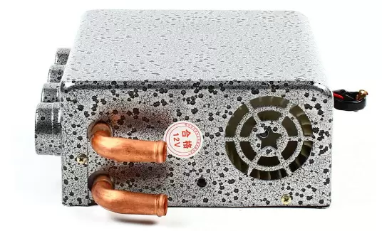 Univerzální kompaktní 4portový autotop s 12V tempomatem + spínač