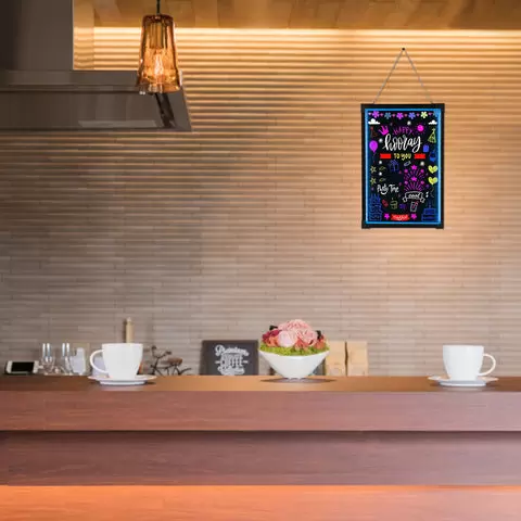 LED podsvícená tabule na psaní zpráv