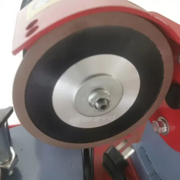 Mokrá bruska s kotoučem pily a diamantem (250 W, 80-700 mm, 2850 ot./min.)