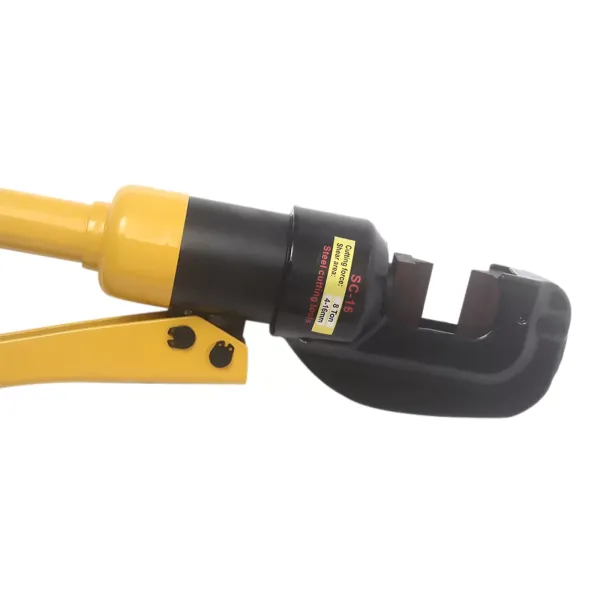 Profesionální hydraulická ocelová řezačka HY-22 - 12 tun - 4-22 mm Profesionální hydraulická ocelová řezačka HY-22 - 12 tun - 4-22 mm