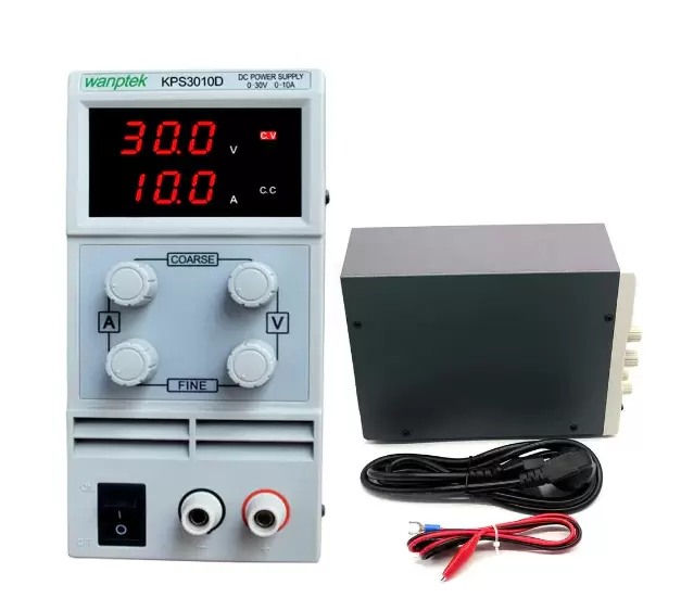 Nastavitelný laboratorní zdroj 0-30V 0-10A s digitálním displejem
