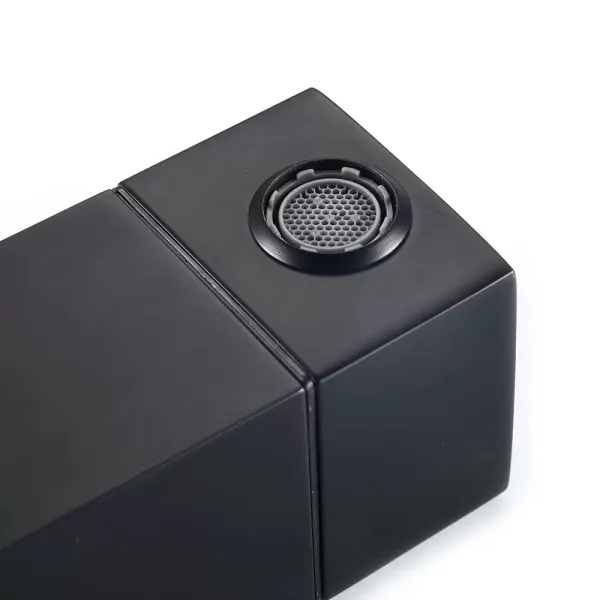 Černý sprchový sloup do koupelny Kompletní sprchový set se sprchovou baterií a ruční sprchou Nastavitelná výška
