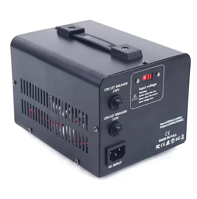 Měnič napětí 2000W Měnič 110