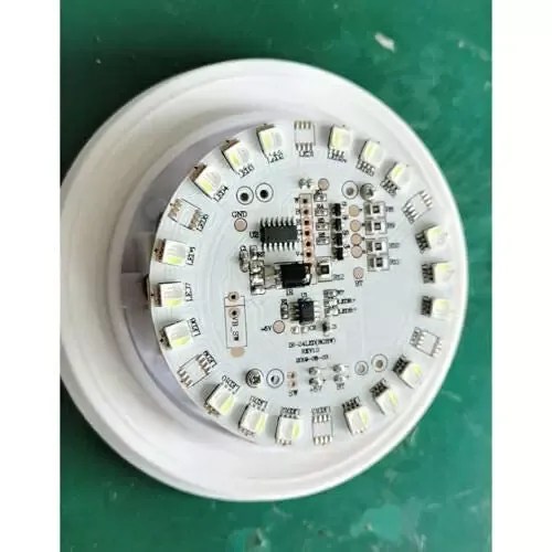 16 RGB LED světelná kostka měnící barvu nočního světla zahradní dekorace 16 RGB LED světelná kostka měnící barvu nočního světla zahradní dekorace