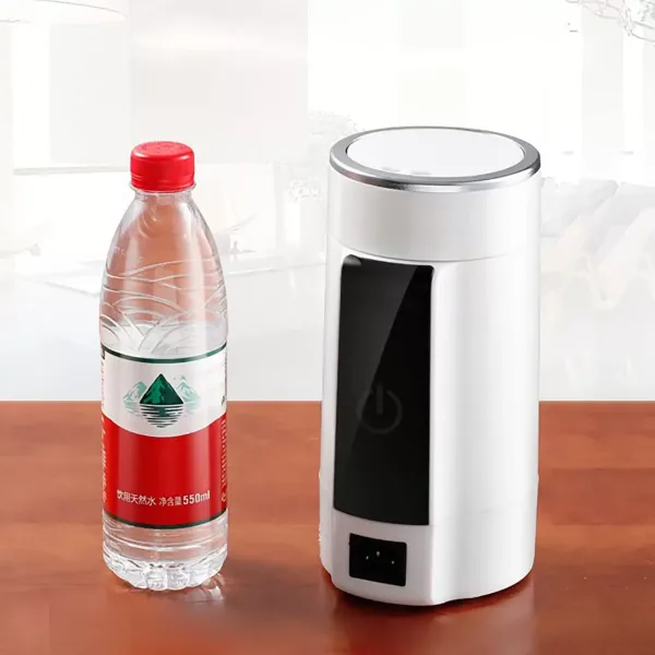 Přenosná rychlovarná konvice 600ml Mini elektrický cestovní bojler Společná ubytovna z nerezové oceli pro byt, kancelář, cestování (bílá)