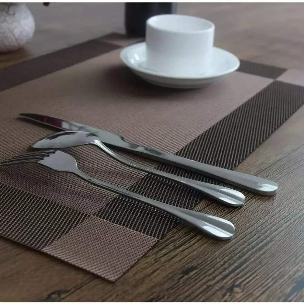 Prostírání Sada 4 ks protiskluzových omyvatelných 45 x 30 cm PVC protiskluzových tepelně odolných prostírání pro kuchyňskou restauraci (hnědá)