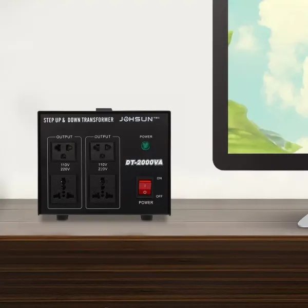 Měnič napětí 110V-220V/220V-110V USA Transformátor na evropskou zástrčku s automatickým krokem nahoru a dolů (1600W)