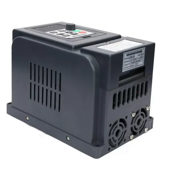 5A 220V AC frekvenční měnič VSD motor VFD měnič 0,75kW Regulátor otáček pro jednofázový motor 5A 220V AC frekvenční měnič VSD motor VFD měnič 0,75kW Regulátor otáček pro jednofázový motor