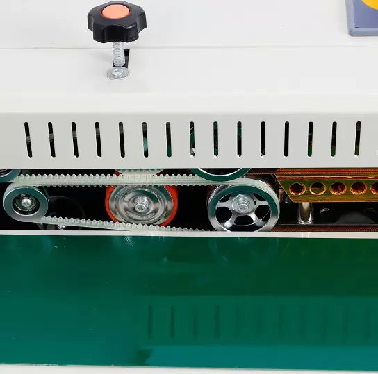 CNCEST-automatický kontinuální plastový těsnící stroj 0-300°C
