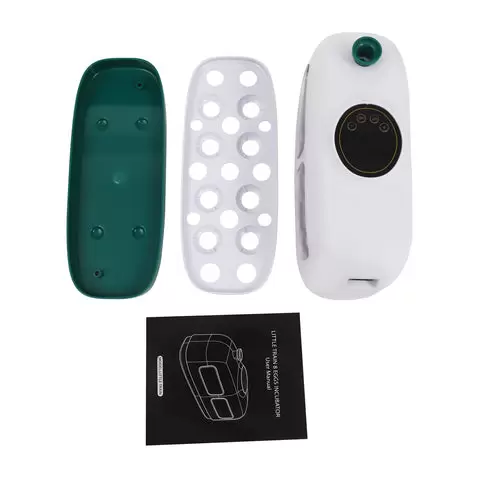 Automatický digitální inkubátor vajec s monitorovací svíčkou