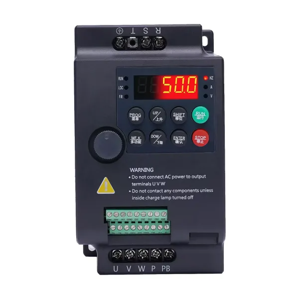 AC 220V/1,5KW 2HP 7A CNC VFD převodník jednofázový na 3fázový pro řízení otáček motoru vřetena AC 220V/1,5KW 2HP 7A CNC VFD převodník jednofázový na 3fázový pro řízení otáček motoru vřetena