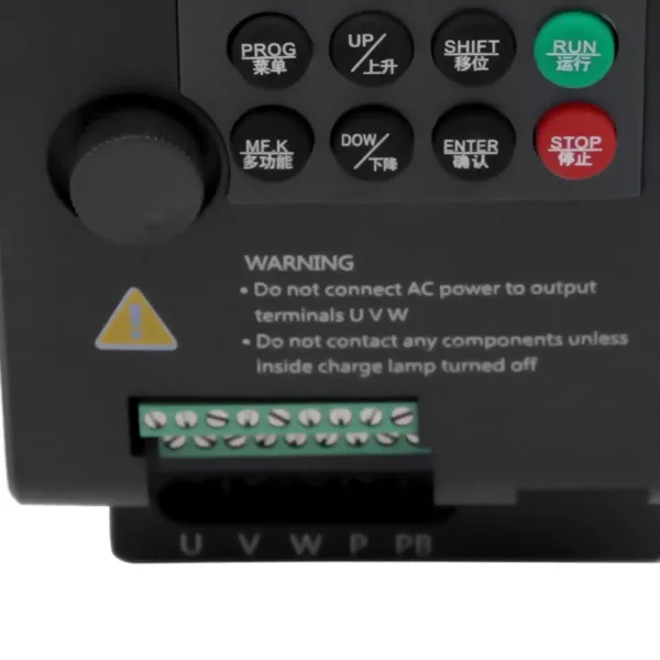 Mini VFD 380V Jednofázový/třífázový střídavý měnič Frekvenční měnič pro 2,2 kW třífázové motory Mini VFD 380V Jednofázový/třífázový střídavý měnič Frekvenční měnič pro 2,2 kW třífázové motory