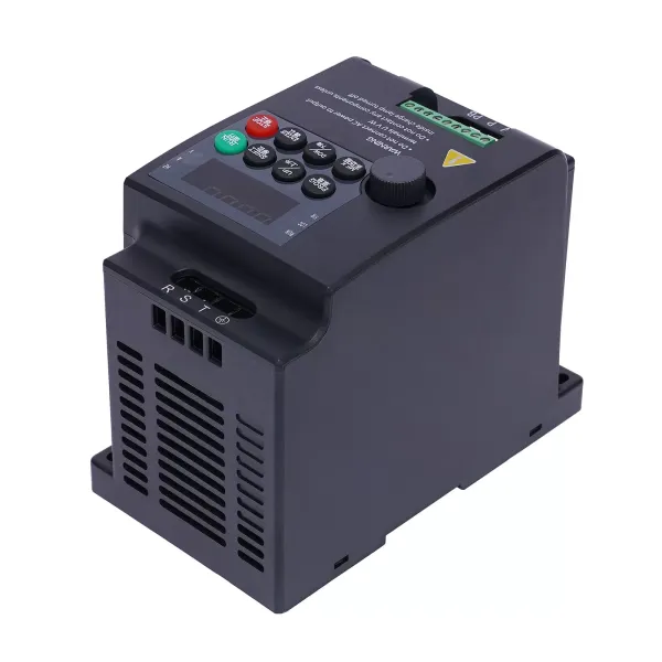 Pohon s proměnnou frekvencí, AC 220V/2,2KW 3HP 10A CNC VFD měnič Jednofázový na třífázový pro řízení otáček vřetenového motoru Pohon s proměnnou frekvencí, AC 220V/2,2KW 3HP 10A CNC VFD měnič Jednofázový na třífázový pro řízení otáček vřetenového motoru